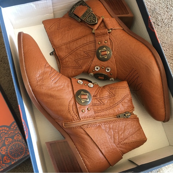 Carlos by Carlos Santana Marlene Western Leather Boot Cognac - Picture 5 of 15